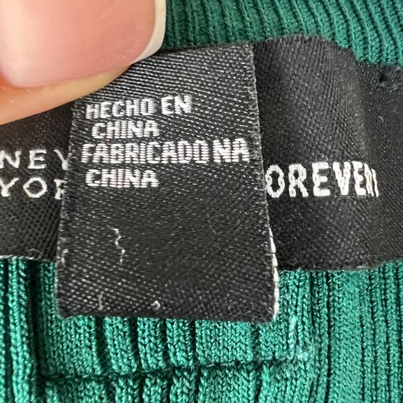 BARNEYS x Forever 21 Green Sweater Crop Top Crew Neck Ribbed Knit Size 1X - Picture 8 of 8